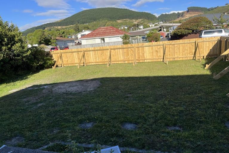 Photo of property in 27 Beauchamp Street, Tawa, Wellington, 5028