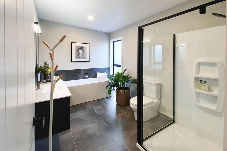 Photo of property in 77 Whakaturou Crescent, Pyes Pa, Tauranga, 3112