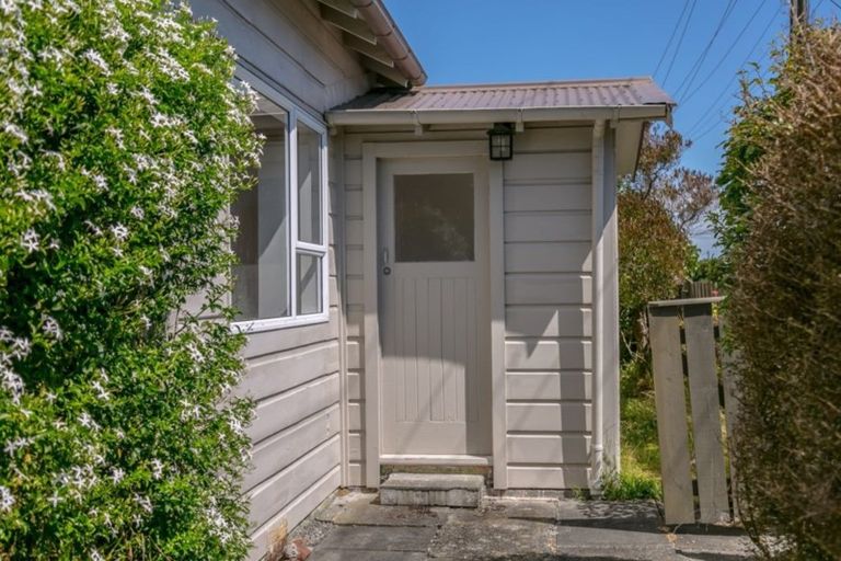 Photo of property in 1 Waite Street, Featherston, 5710