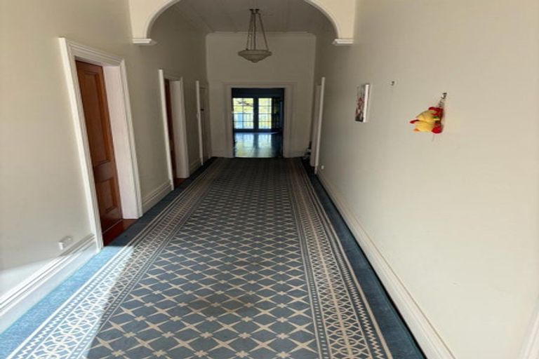 Photo of property in 145 Simpson Road, Henderson Valley, Auckland, 0614