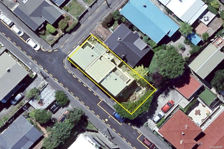 Photo of property in 2a Lewisville Terrace, Thorndon, Wellington, 6011