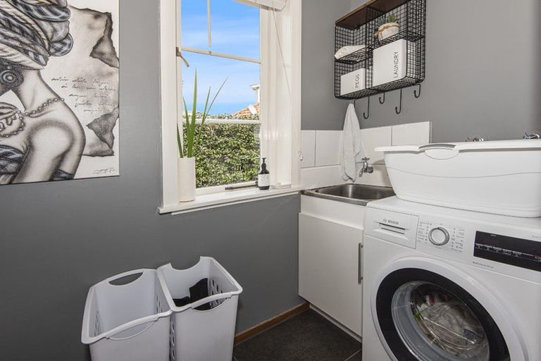 Photo of property in 6 Marsden Place, Kensington, Whangarei, 0112