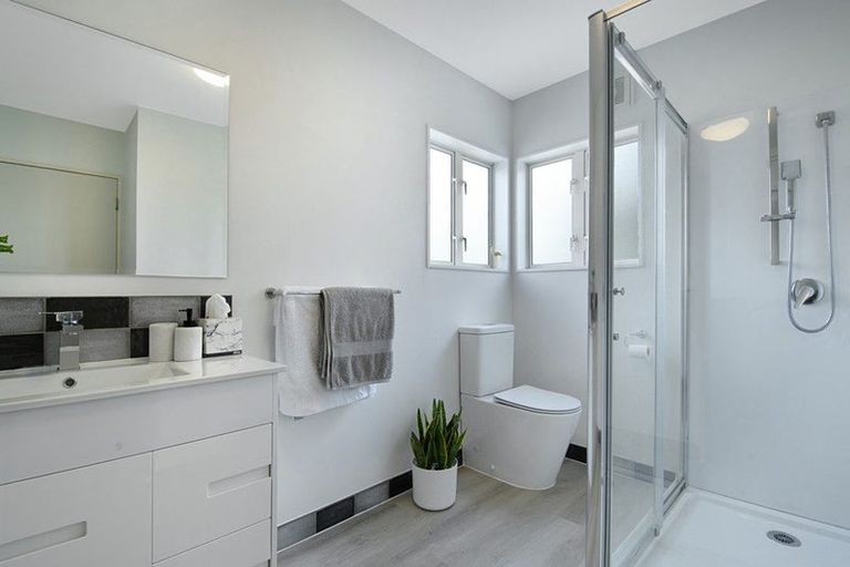 Photo of property in 8 Blumhardt Place, Avondale, Auckland, 1026