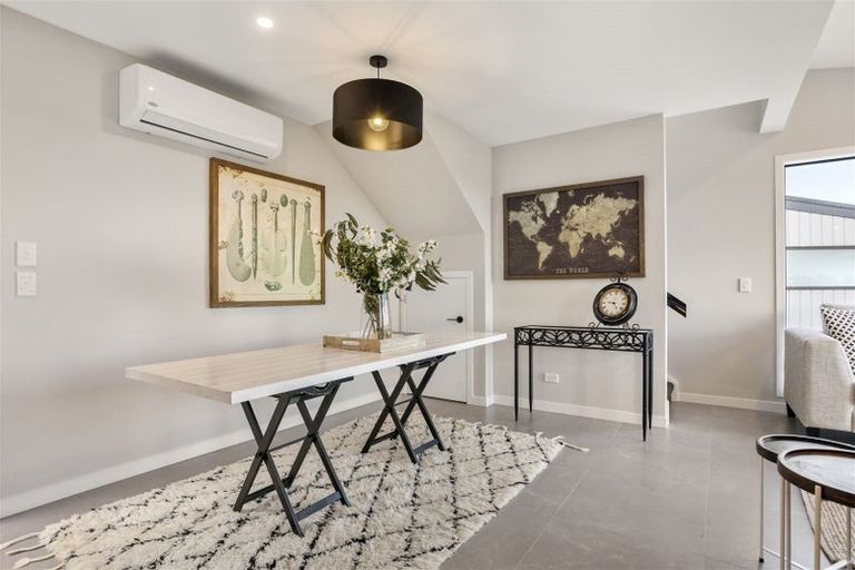 Photo of property in 5b Reynolds Place, Torbay, Auckland, 0630