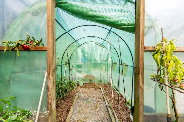 Photo of property in 227 Porter Road, Paparoa, 0571