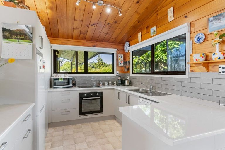 Photo of property in 121 Bruce Wallace Place, Whangamata, 3620