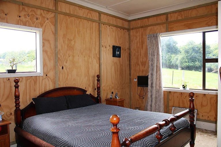 Photo of property in 2079 Clinton Highway, Kuriwao, Clinton, 9584