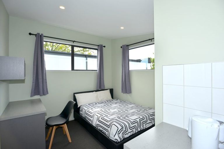 Photo of property in 41c Avonhead Road, Avonhead, Christchurch, 8042