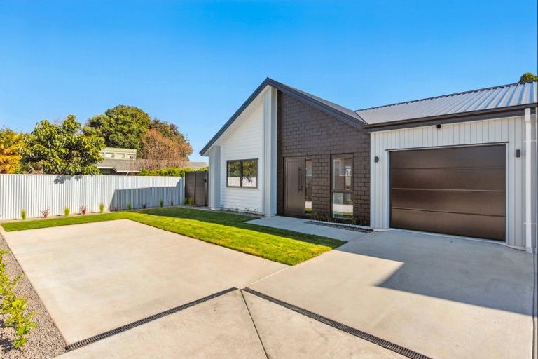 Photo of property in 11d Gordon Place, Levin, 5510