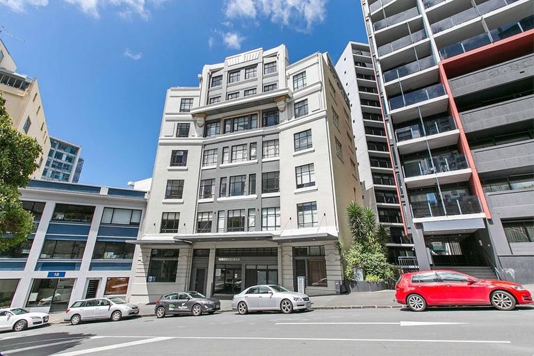 Photo of property in 22 Emily Place, Bellevue, Tauranga, 3110