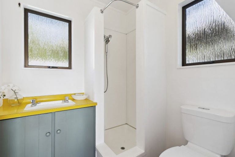 Photo of property in 7 Saint Aidans Way, Tawa, Wellington, 5028