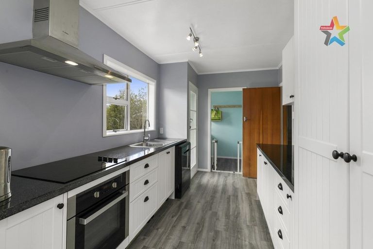 Photo of property in 32 Karaka Street, Wainuiomata, Lower Hutt, 5014