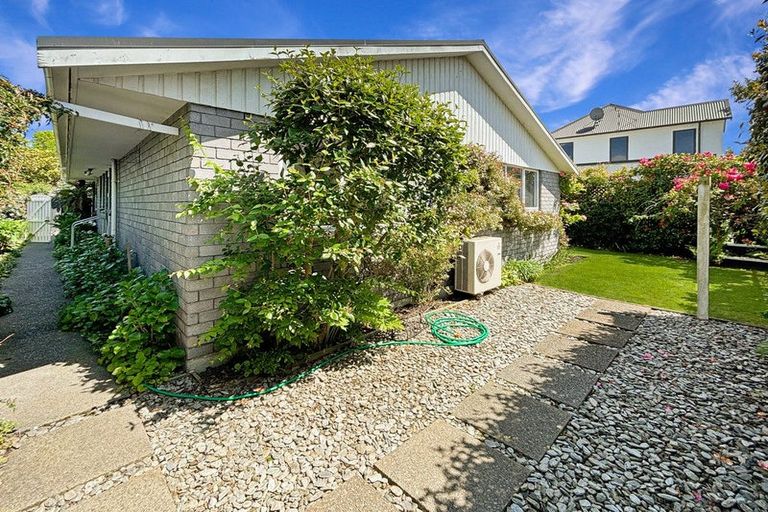 Photo of property in 2/95 Saint Albans Street, St Albans, Christchurch, 8014