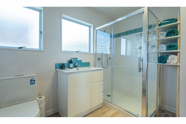 Photo of property in 33 Raumati Crescent, Onerahi, Whangarei, 0110