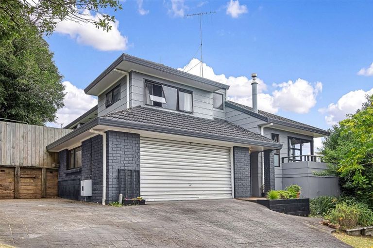 Photo of property in 1 Halder Place, Torbay, Auckland, 0632