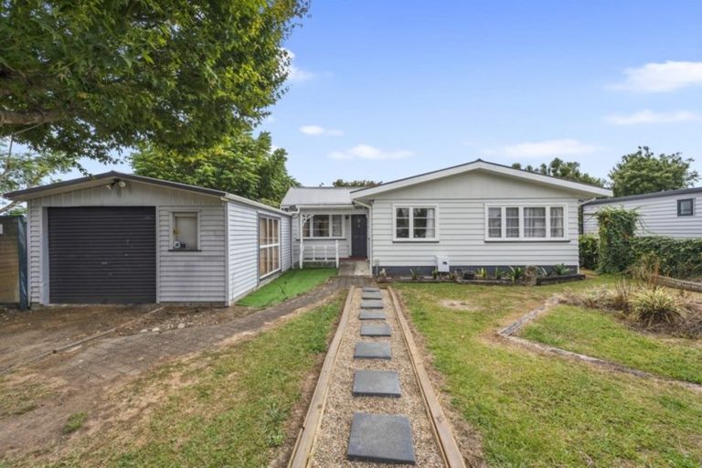 Photo of property in 9 Bettina Road, Fairfield, Hamilton, 3214