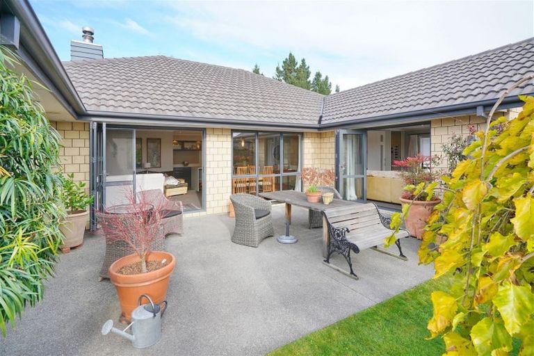 Photo of property in 24 Hakatere Road, Pegasus, 7612