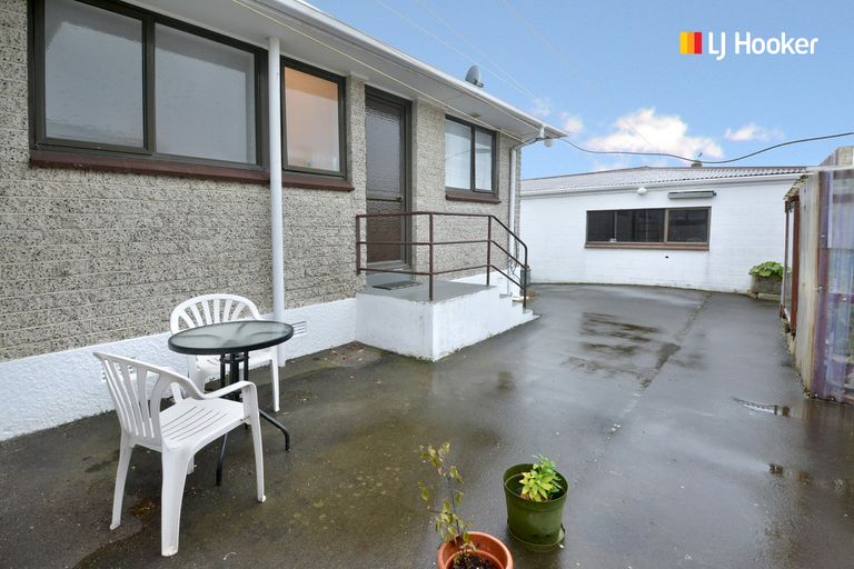 Photo of property in 303 Brockville Road, Brockville, Dunedin, 9011