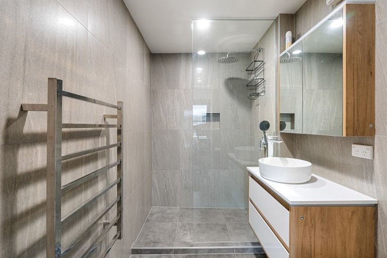 Photo of property in 121a Wexford Road, Miramar, Wellington, 6022