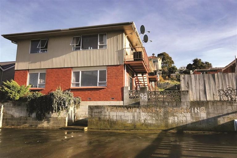Photo of property in 98 Harbour Terrace, North Dunedin, Dunedin, 9016