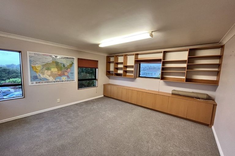 Photo of property in 13 Elsfield Place, Torbay, Auckland, 0630