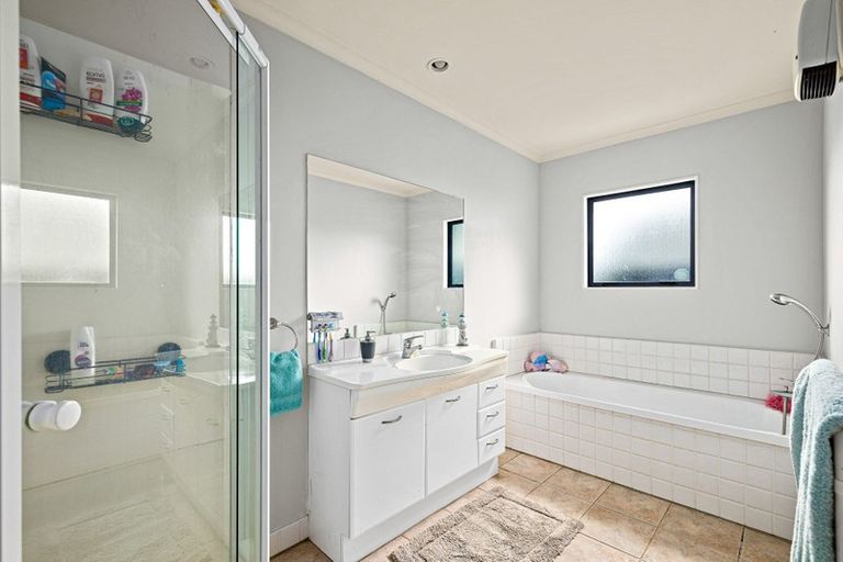 Photo of property in 27 Donald Street, Stanmore Bay, Whangaparaoa, 0932