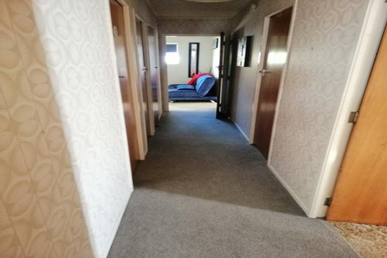 Photo of property in 15 Heaphy Street, Westown, New Plymouth, 4310