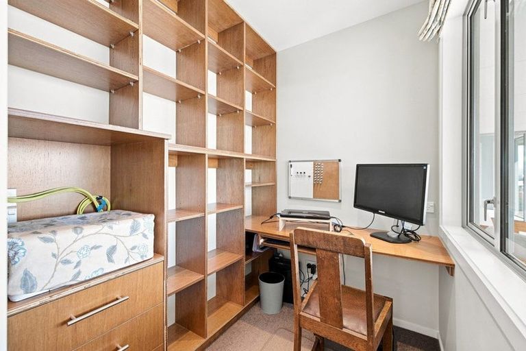 Photo of property in 271 Cannon Hill Crescent, Mount Pleasant, Christchurch, 8081