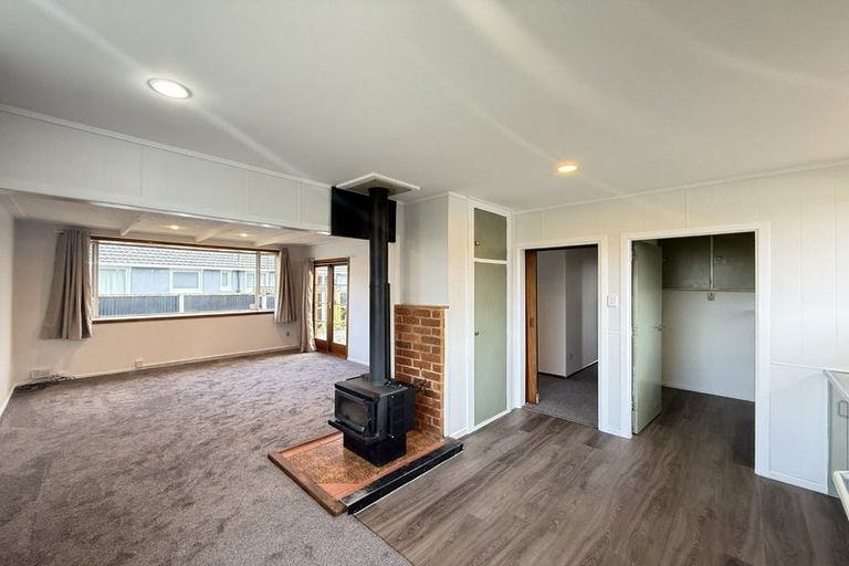 Photo of property in 40 Frensham Crescent, Woolston, Christchurch, 8062