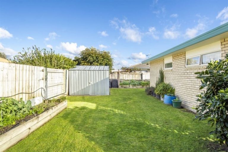 Photo of property in 151 Evans Road, Papamoa Beach, Papamoa, 3118
