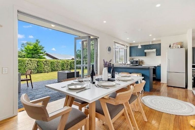 Photo of property in 22 Frye Crescent, Albert Town, Wanaka, 9305