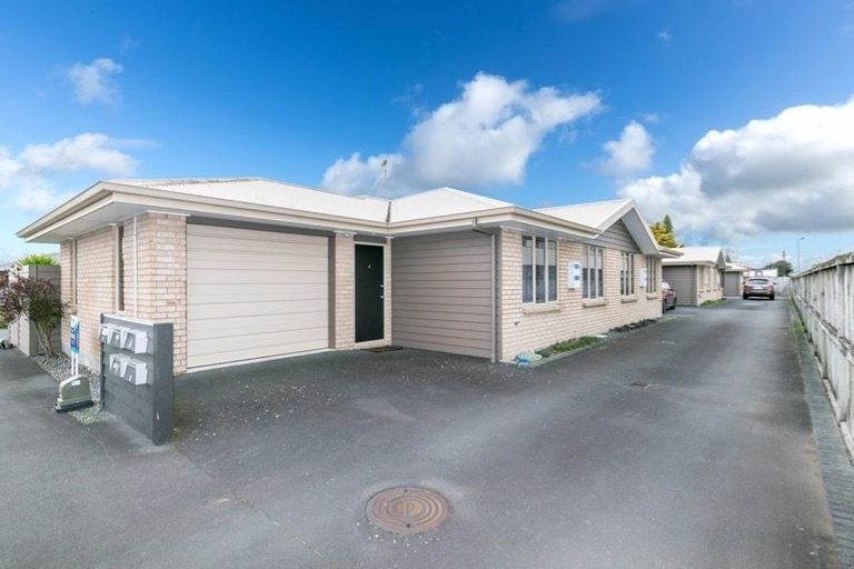 Photo of property in 15a Paterson Street, Frankton, Hamilton, 3204