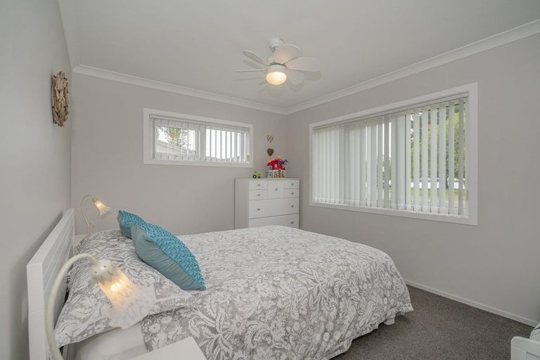 Photo of property in 73 Robinson Road, Whitianga, 3510