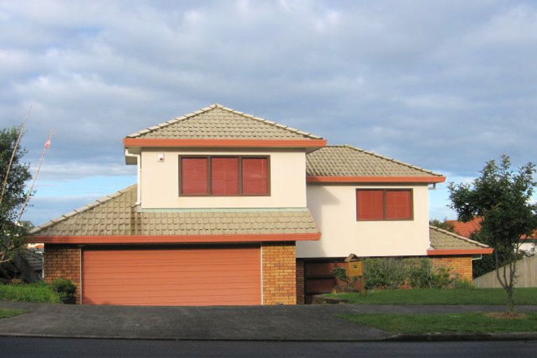 Photo of property in 47 Ribbonwood Crescent, Goodwood Heights, Auckland, 2105