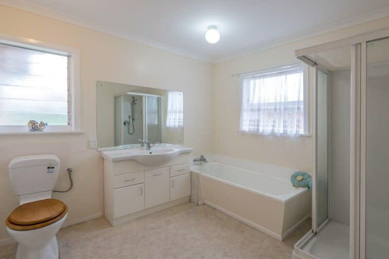 Photo of property in 46 Rugby Street, Levin, 5510