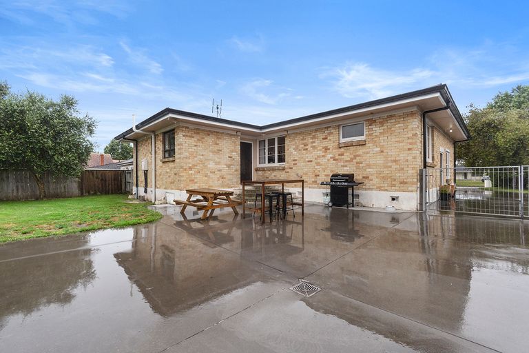 Photo of property in 185 Victoria Street, Cambridge, 3434