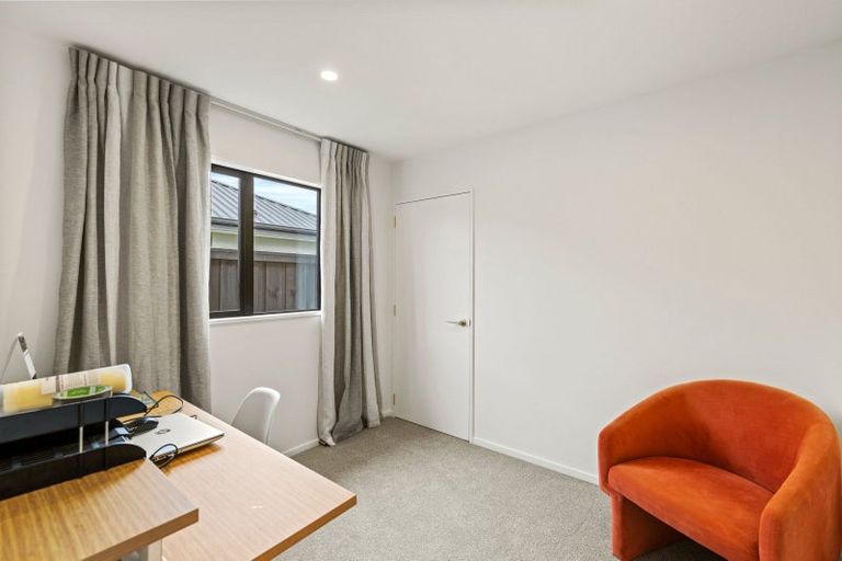 Photo of property in 25 Millhaven Place, Casebrook, Christchurch, 8051