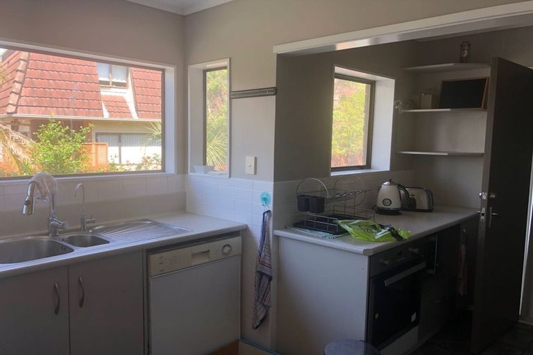 Photo of property in 2/24 Curacao Place, Half Moon Bay, Auckland, 2012