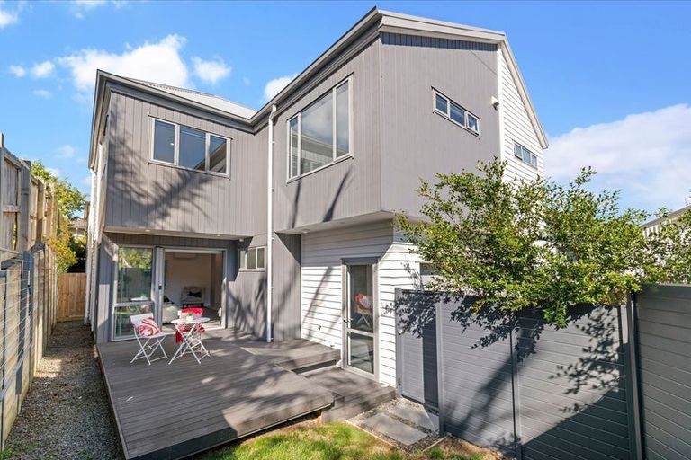 Photo of property in 20a Waterloo Street, Howick, Auckland, 2014