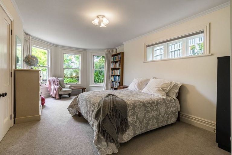 Photo of property in 1 Kapai Road, Devonport, Auckland, 0624