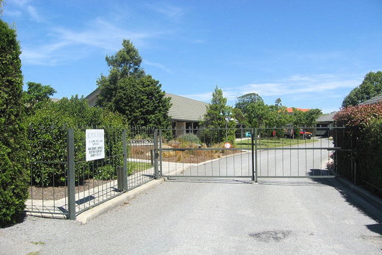 Photo of property in 2/10 Alpine View, Parklands, Christchurch, 8083