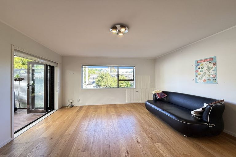 Photo of property in 7 Manutara Avenue, Forrest Hill, Auckland, 0620