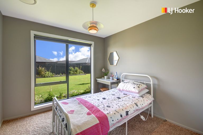 Photo of property in 13 Caledonia Drive, Mosgiel, 9024