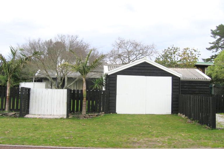 Photo of property in 33 Kennedy Park Drive, Pauanui, Hikuai, 3579