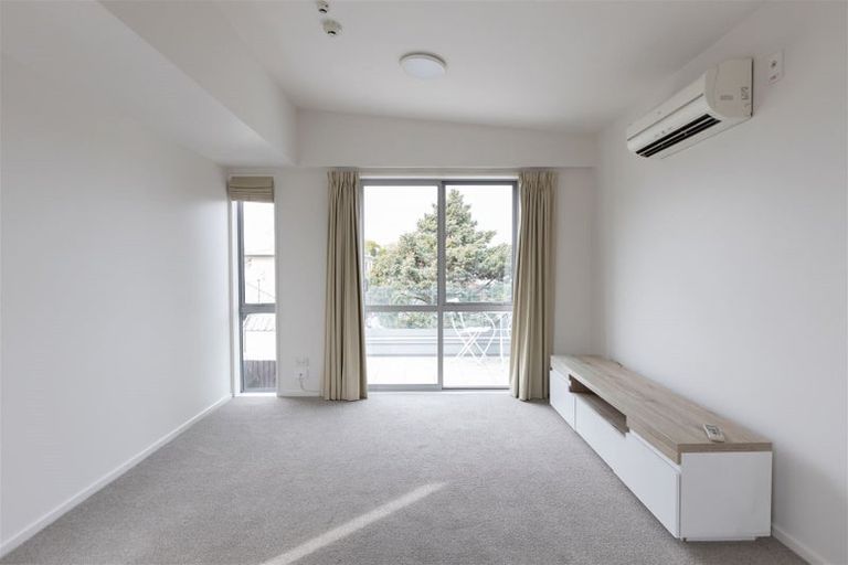 Photo of property in 8a Rotherham Street, Riccarton, Christchurch, 8041