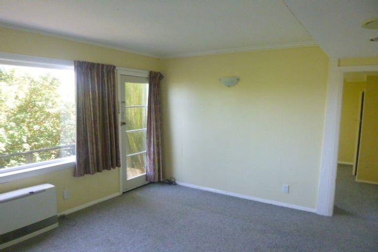 Photo of property in 37a Pembroke Road, Northland, Wellington, 6012