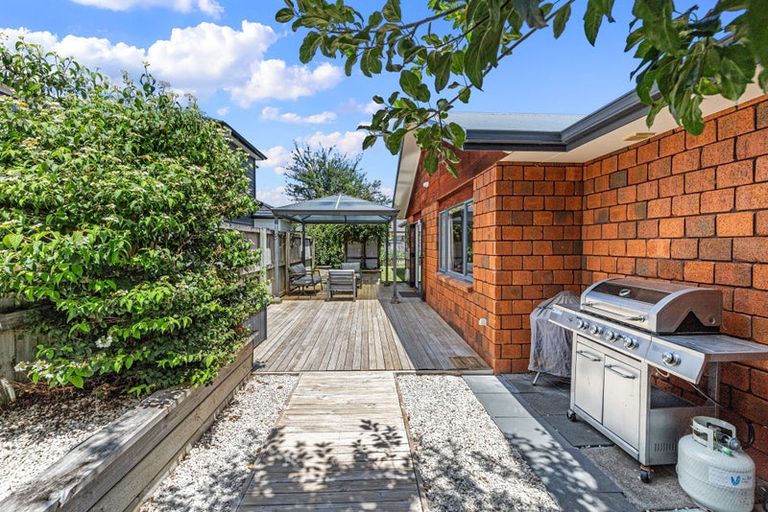 Photo of property in 7a Shrule Place, Huntington, Hamilton, 3210