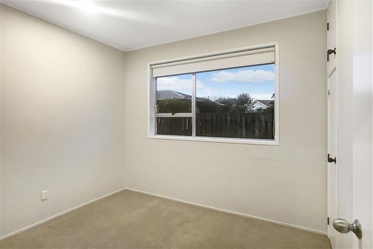 Photo of property in 54 Meadway, Sunnyhills, Auckland, 2010