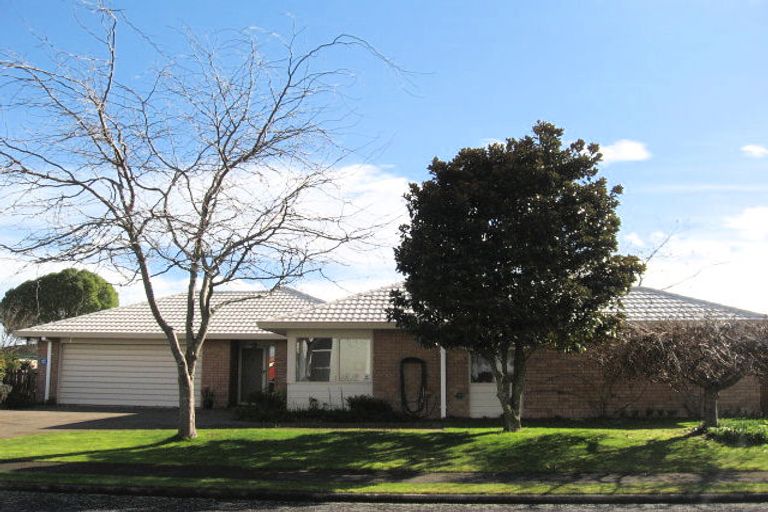 Photo of property in 8 Rogers Place, Fairview Downs, Hamilton, 3214