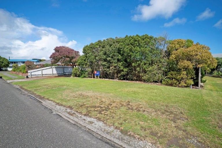 Photo of property in 31 Ngahue Crescent, Carters Beach, Westport, 7825